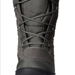 Black Kamik weatherproof winter snow rain boots Size 8 for Feet size 6/6.5/7